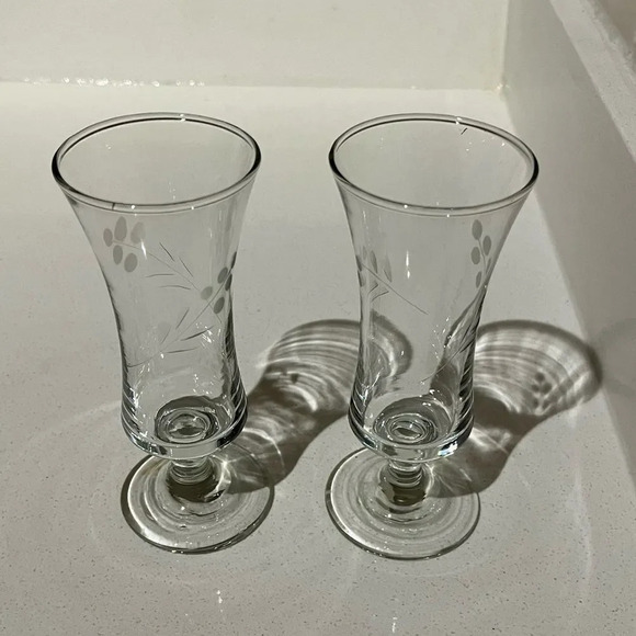 🔥4/$20 Vintage Pair of Cordial Glasses (Footed) - Picture 3 of 4